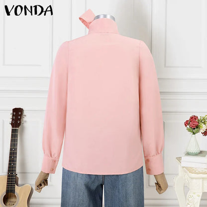 Stylish and comfortable solid colour plus size blouse for women, designed by VONDA, ideal for adding elegance to any wardrobe.