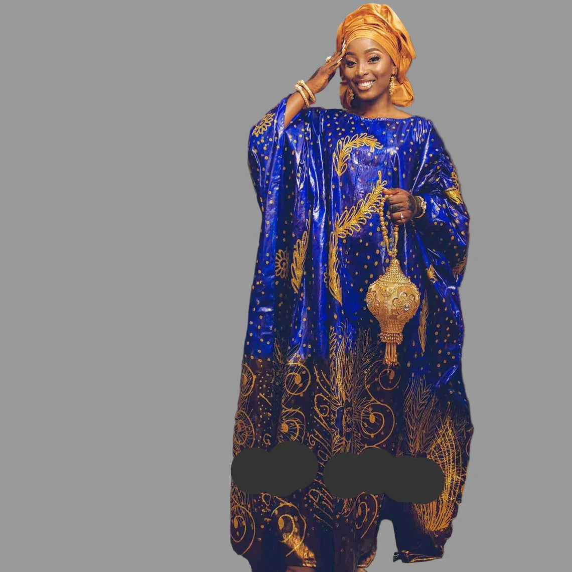 One Size luxurious African traditional dress, featuring premium quality cotton material and elegant embroidery, ideal for cultural celebrations.