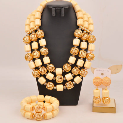 Exquisite bracelet from the elegant Nigerian bridal jewelry set, crafted with artificial coral beads, perfect for adding a touch of luxury to any wedding outfit.
