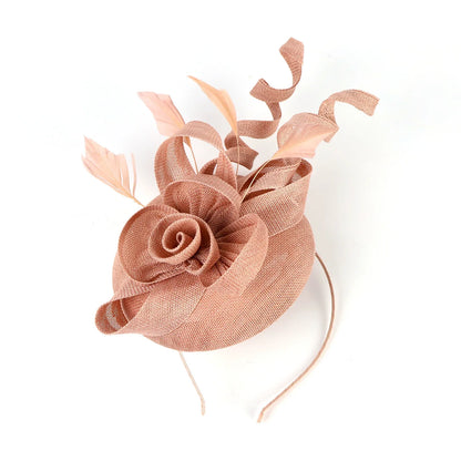 Chic women's fascinator hat, perfect for parties and weddings, featuring a contemporary design and crafted with high-quality materials.