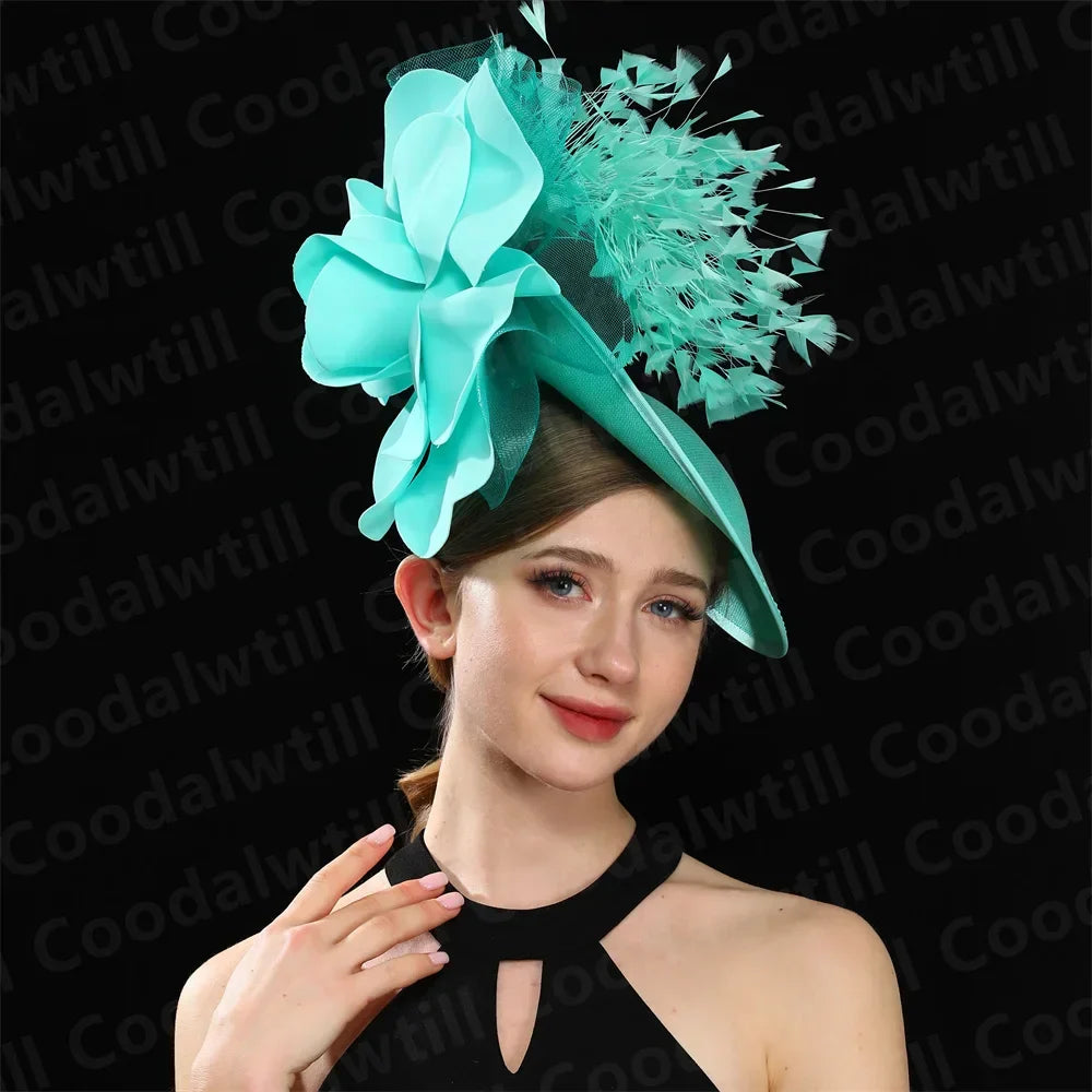 Stylish purple fascinator hat featuring delicate embellishments, ideal for cocktails and formal gatherings.