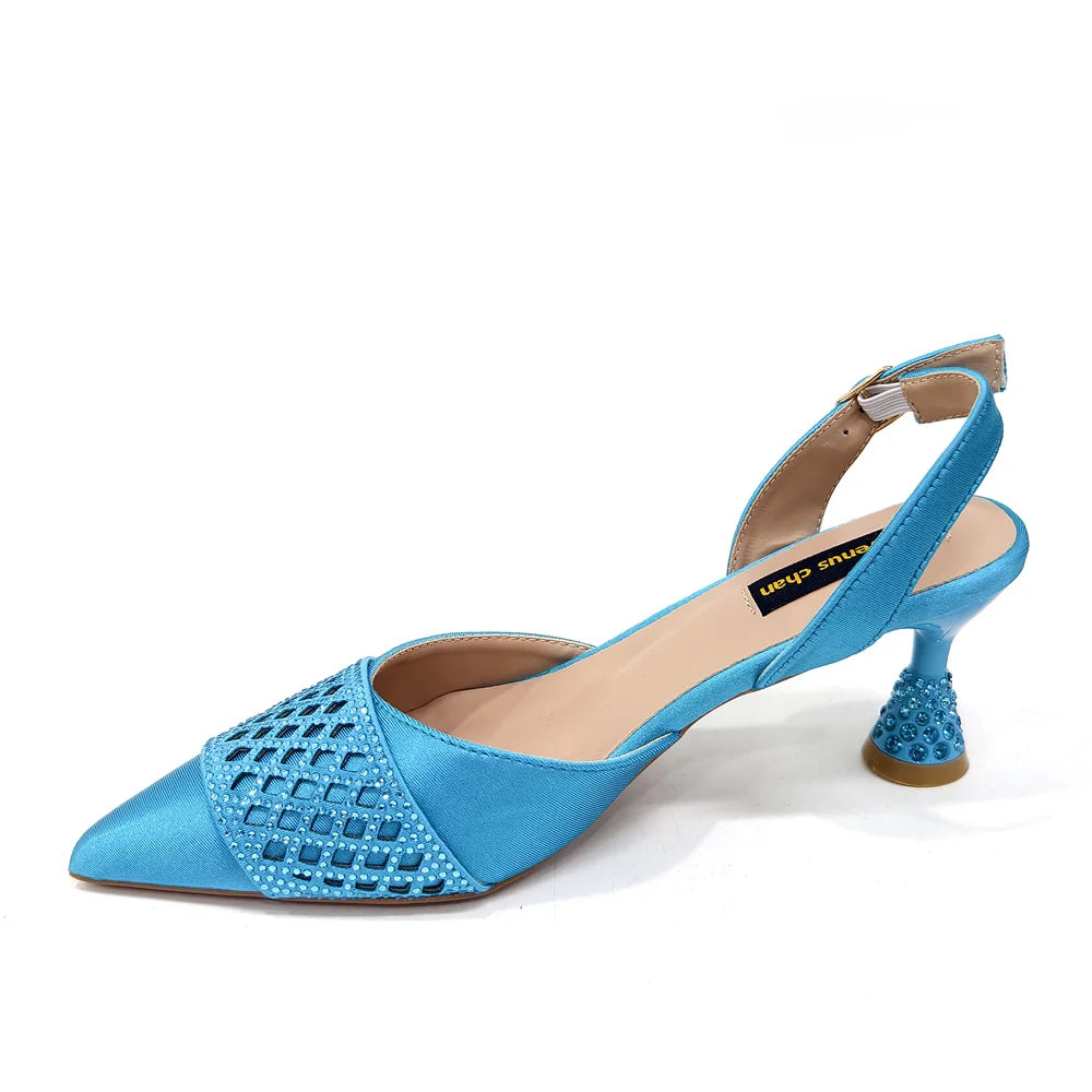 Diverse range of available sizes for the elegant slingback shoe set, from 37 to 43, ensuring a perfect fit for every woman.