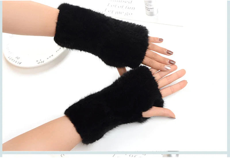 Chic and warm women's gloves made with luxurious mink fur, tailored for everyday elegance.