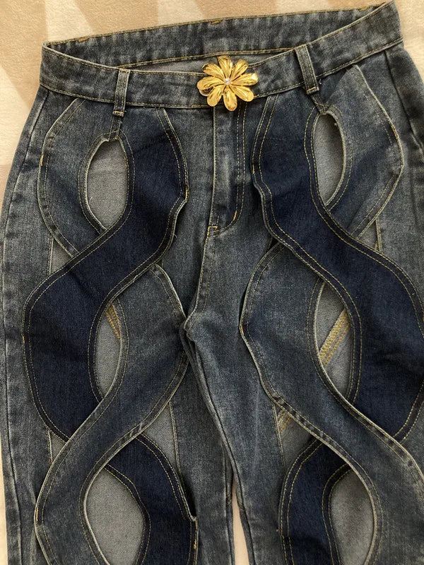 Sophisticated full-length image of CM.YAYA women's denim, highlighting the stylish wide leg and mid-rise waist for an effortlessly elegant silhouette.