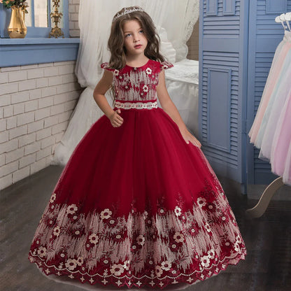 Stylish girls' formal dress with a beautiful floral pattern, an exquisite choice for weddings and elegant parties.