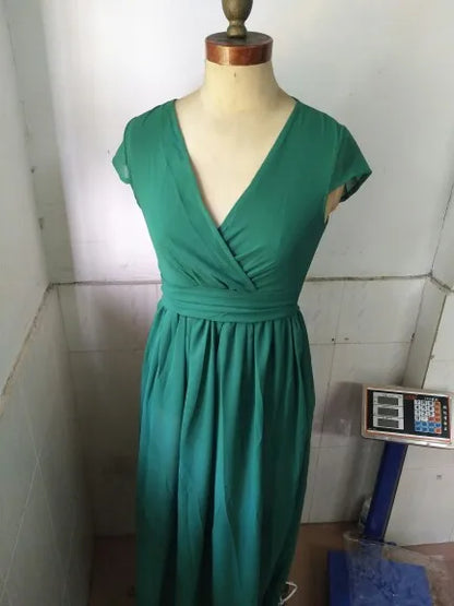 Close-up of the short sleeves and intricate fabric texture of a luxurious bodycon chiffon dress, designed for elegant women.