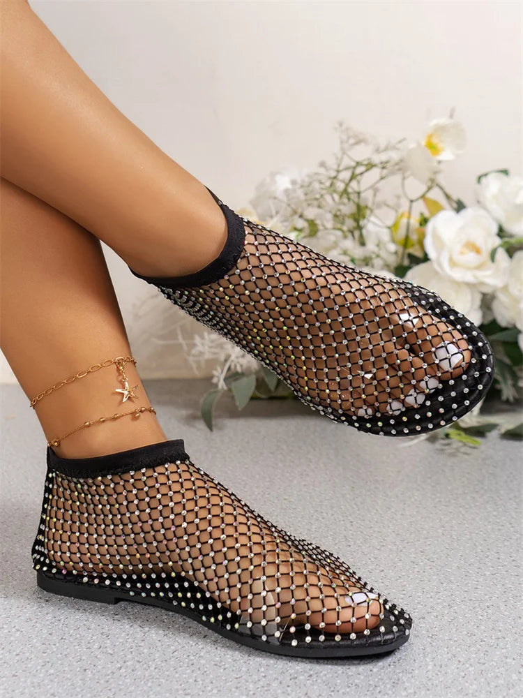 Chic Msfilia summer sandals with a flat heel and exquisite PU upper, tailored for style and comfort for the sophisticated woman.