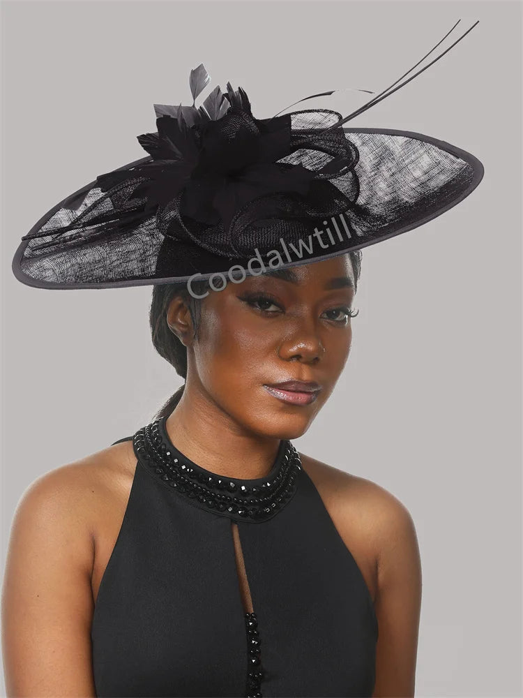 Chic and sophisticated fascinator headpiece for women, showcasing a classic design suitable for every season and special occasions.