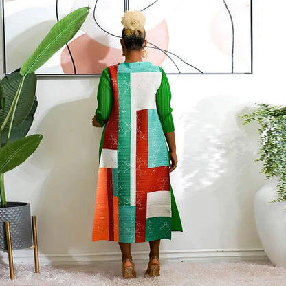 Luxury elegant African Plus Size O-Neck pleated long dress in vibrant red fabric ideal for women's traditional Dashiki styles.