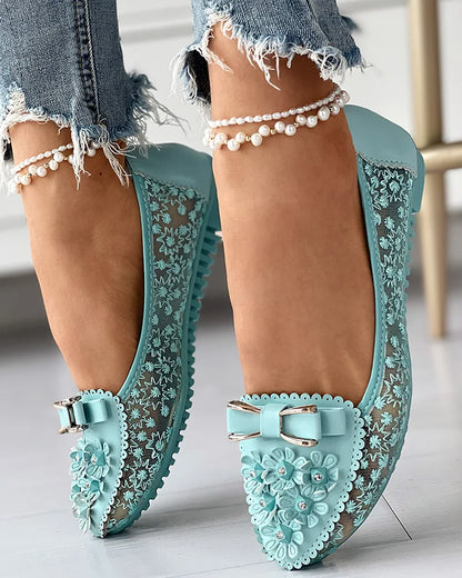 Elegant Women's Summer Loafers featuring breathable Vulcanized design, adorned with exquisite floral embroidery and charming bowknot, perfect for stylish comfort.