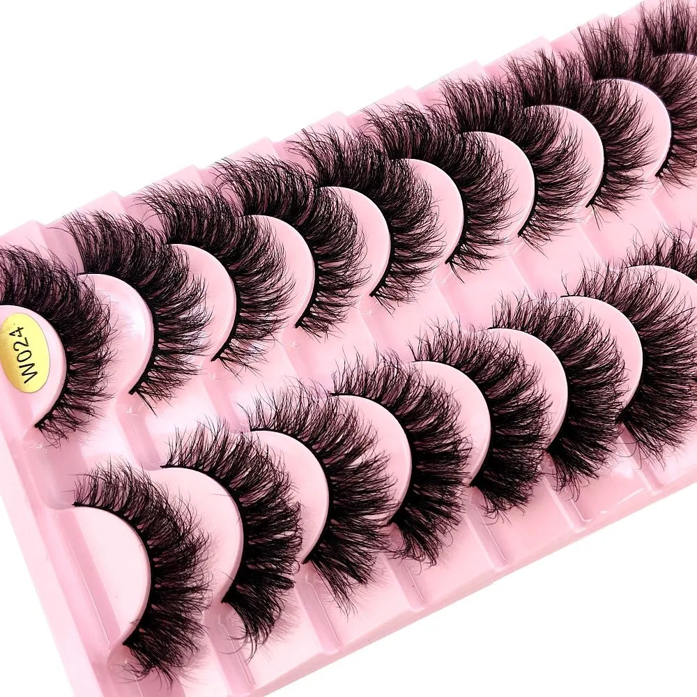 Chic 3D Faux Mink Lashes in a Luxurious Packaging - Perfect for Enhancing Eye Makeup.