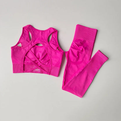 Elegant back design of the sports bra in a luxurious women's fitness set, combining style with functionality.