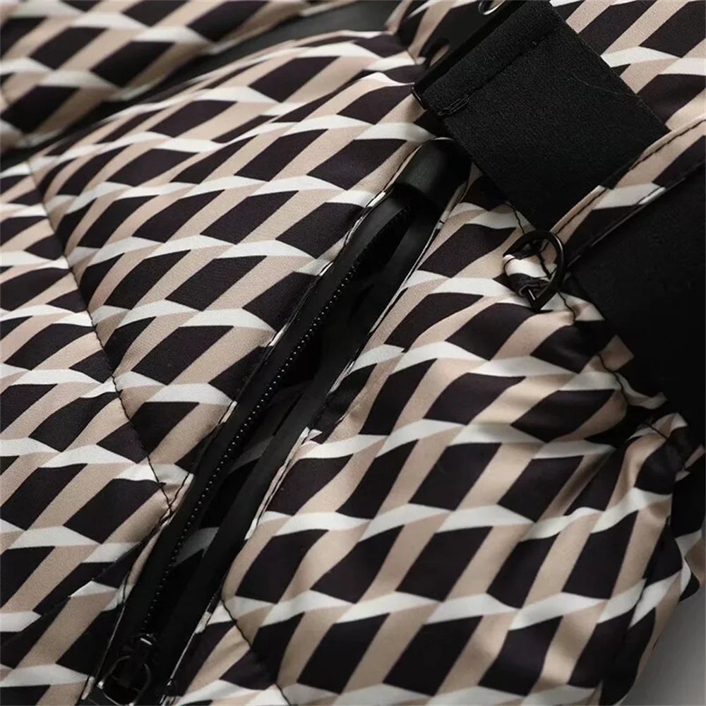 Chic women's casual winter jacket with a flattering slim fit, designed for comfort and elegance during cold weather.