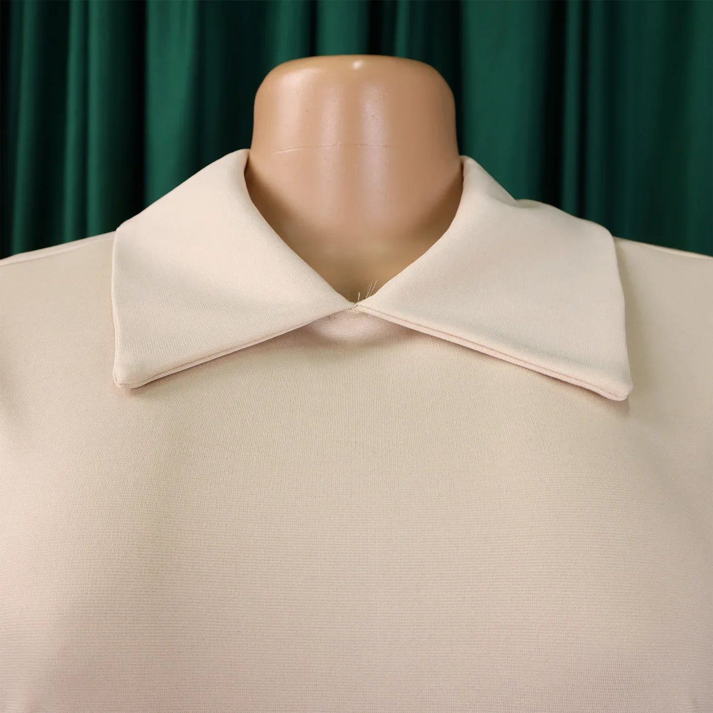 Elegant high-waisted pleated evening dress for women featuring a sophisticated Peter Pan collar, available in sizes S-XXXL.