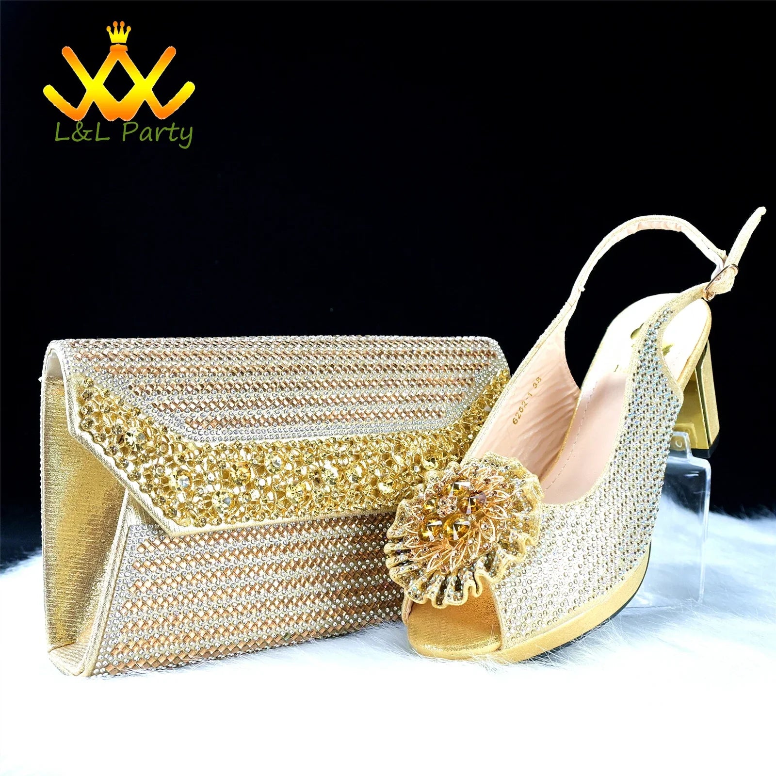 Matching green crystal handbag set for women, elegantly paired with sandals for a luxurious wedding look.