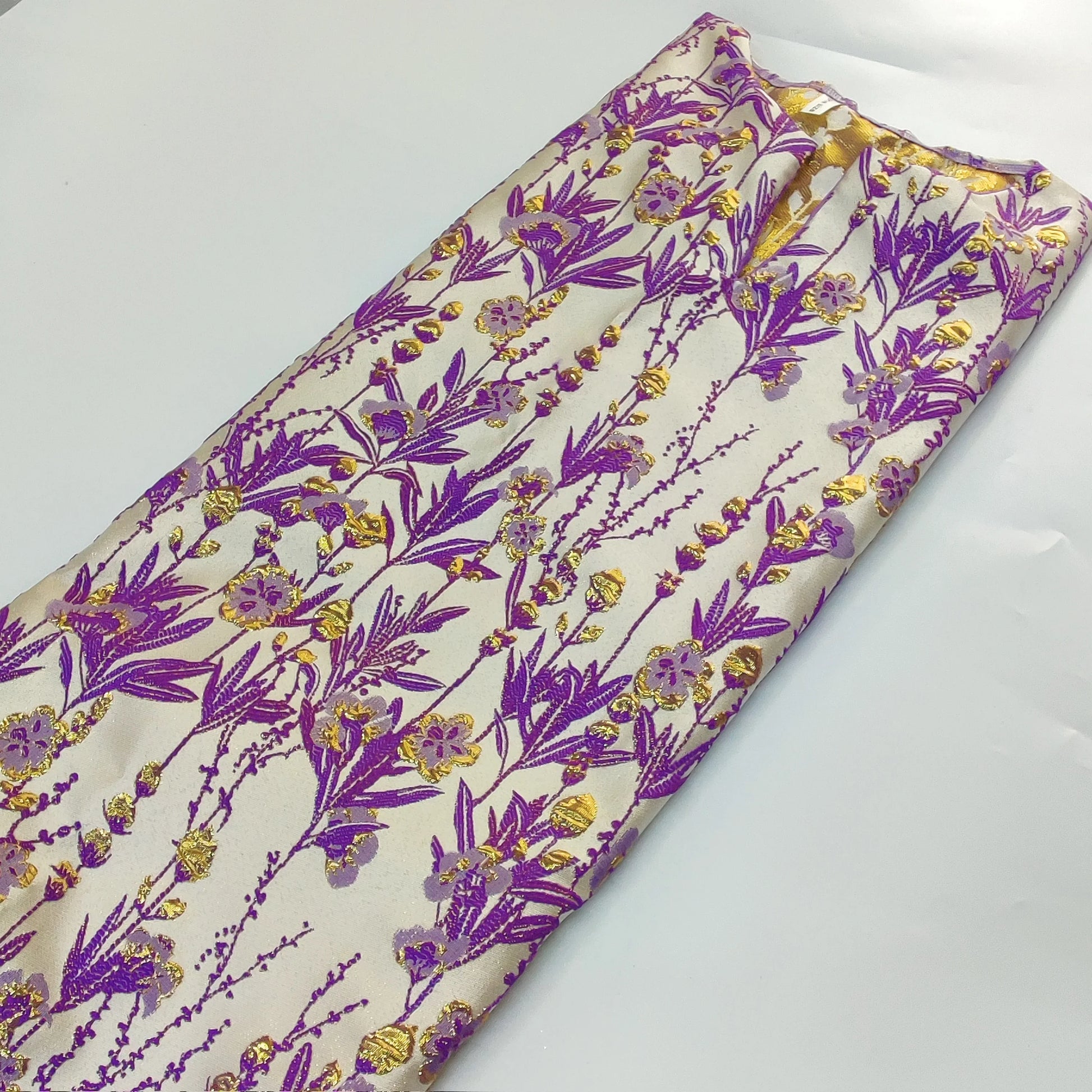 Elegant Luxury African Women Brocade Boubou Dress featuring unique Bazin Riche decoration, perfect for parties and celebrations.