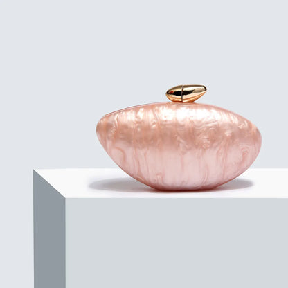 Stylish women’s evening clutch showcasing exquisite craftsmanship and modern elegance.