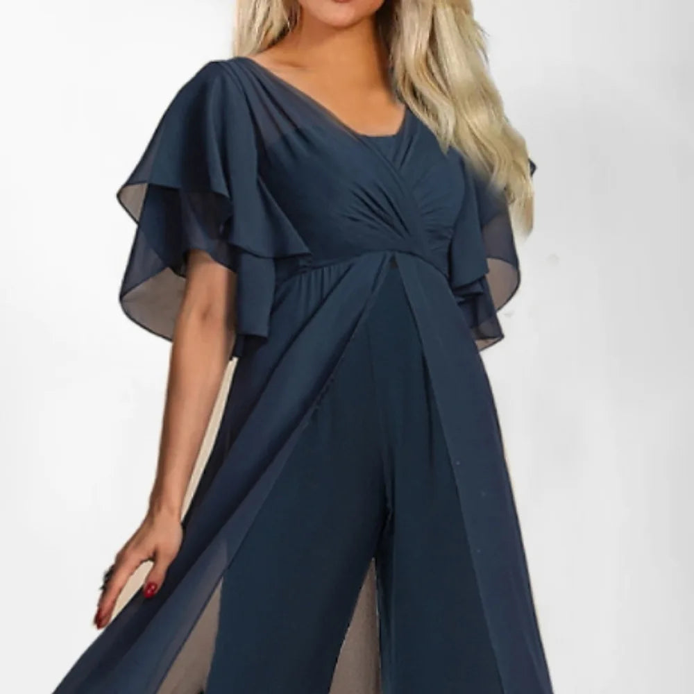 Chic solid colour romper showcasing the modern Bohemian style, tailored to enhance feminine silhouettes with a high waist fit, ideal for fashion-forward women.