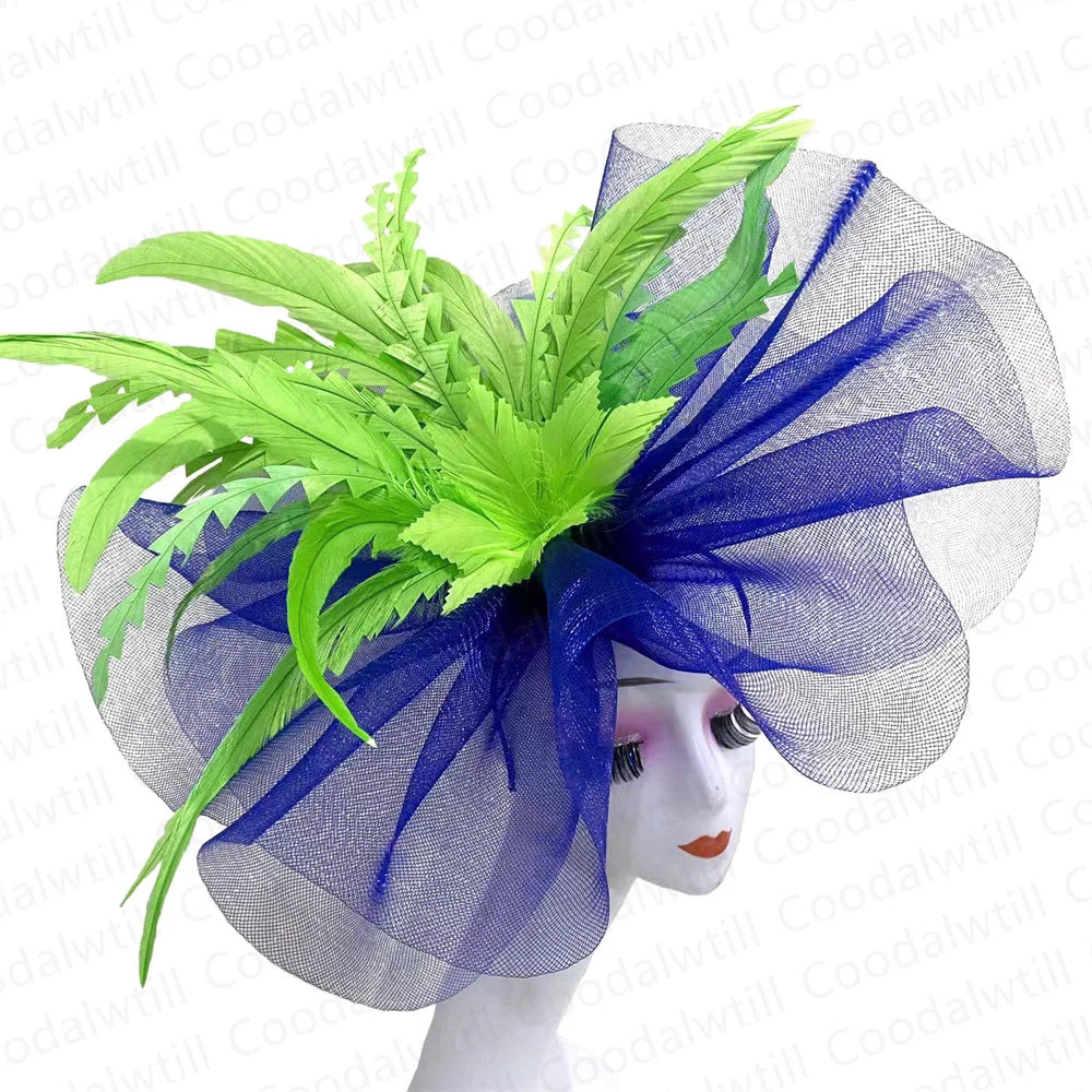 Fashionable Kentucky Derby fascinator hat for women, featuring a graceful design that enhances elegance for weddings, parties, and formal events.