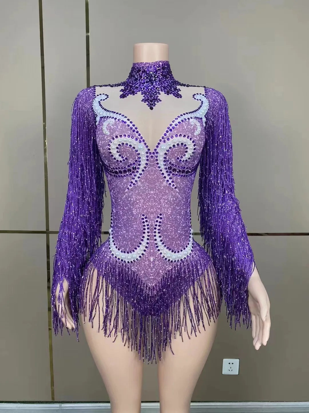 Luxury Women's Cha-Cha Dance Practice Suit featuring a slim stretch skirt, decorative fringe design, and exquisite pearl accents, showcasing elegance and style for dance enthusiasts.