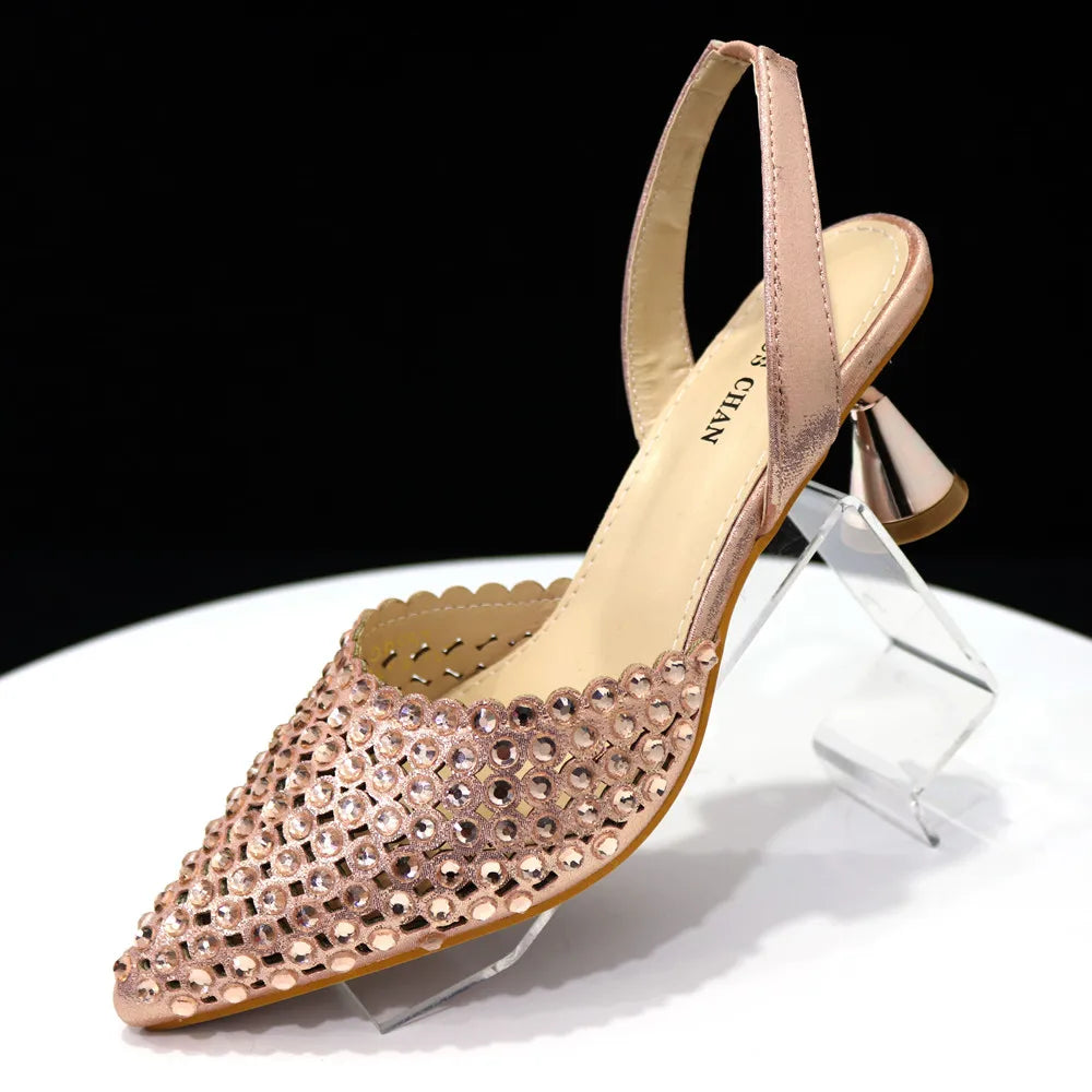 Elegant design of Venus Chan high heels in green with pointed toe, reflecting high fashion and comfort for women.