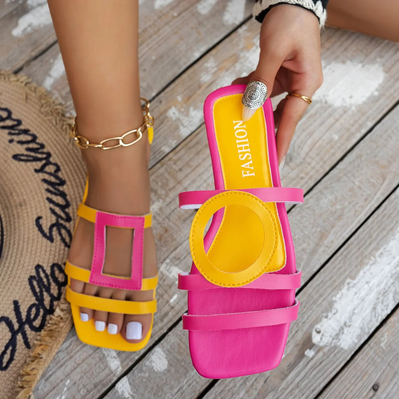 Stylish and comfortable women's casual home slides with a sleek profile, designed for summer relaxation and featuring a low flat heel.