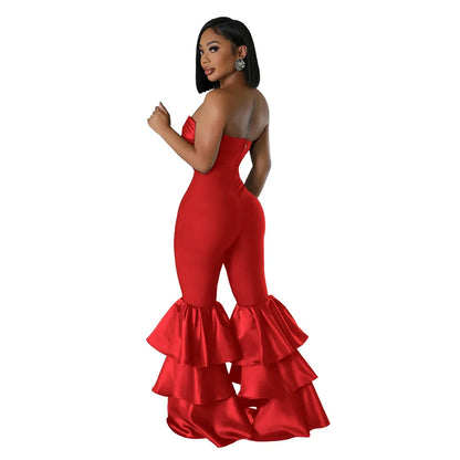 Modern sleeveless jumpsuit for women, combining elegance and comfort in a slim fit with unique ruffled patchwork details, tailored for sophisticated autumn-winter wear.