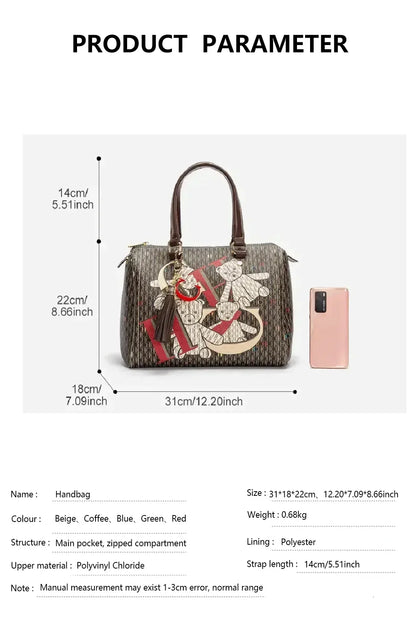 Luxurious interior of the women's commuter bag, including multiple pockets for organisation, crafted for fashionable convenience.