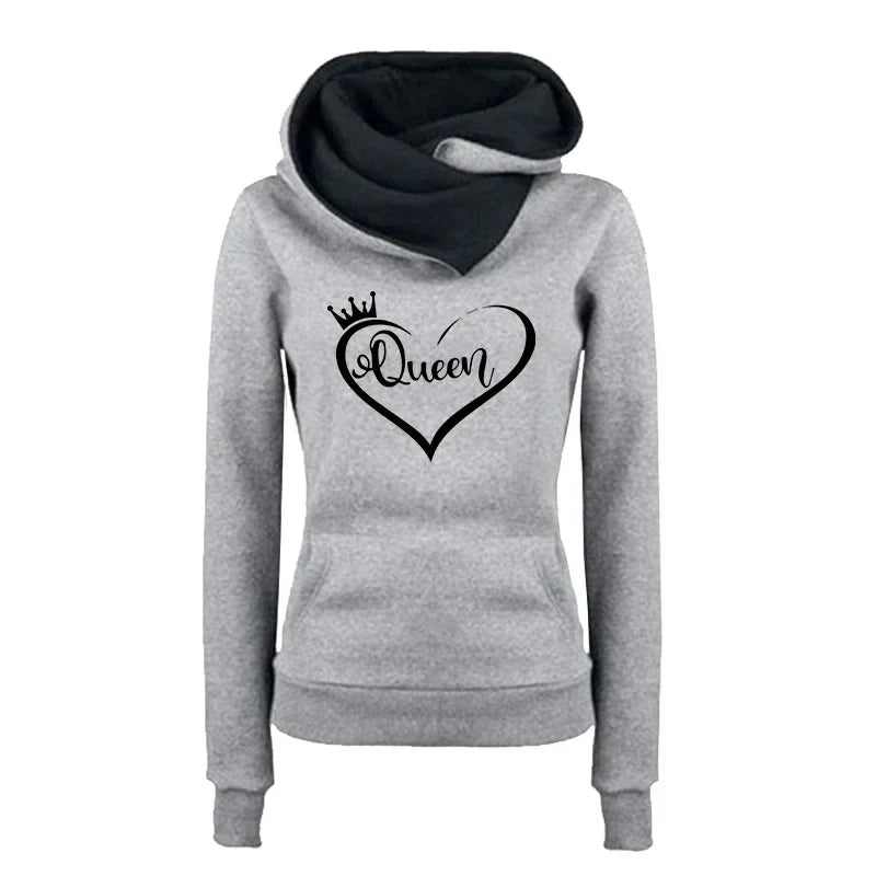 Refined women's hooded tracksuit, available in a trendy print pattern, offering a perfect blend of fashion and functionality.