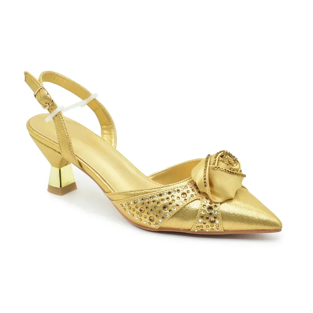 Elegant Italian women's footwear and matching handbag set, featuring exquisite handmade floral embellishments, available in size 38-43, perfect for formal events.