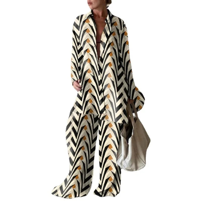 Close-up view of the refined lapel collar and button detail of the elegant women's two-piece casual set, crafted from high-quality polyester for a luxurious feel.