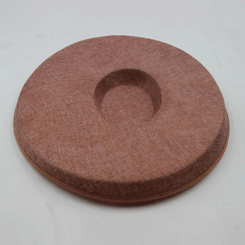 Versatile and fashionable 42CM women's fascinator, perfect for enhancing your outfit at weddings or the Derby, made from quality materials.