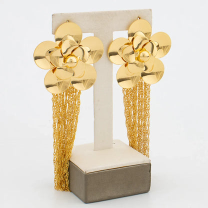 Stylish drop earrings featuring intricate gold tassels, embodying luxury and elegance for women at weddings and festive celebrations.