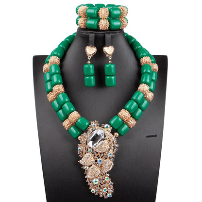 Chic bracelet included in the luxury African beads jewelry set, highlighting artificial coral accents for a sophisticated finish.