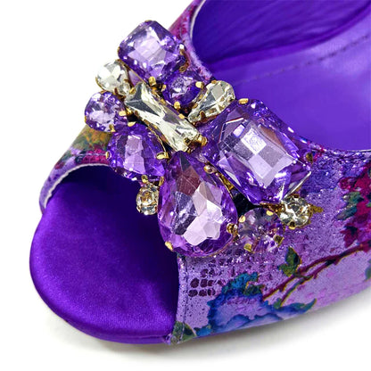 Venus Chan luxurious gold matching sandals and bag set for women, featuring thick spike heels and an elegant design, ideal for parties and special occasions.