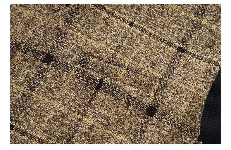 Elegant men's one-button suit set featuring a stylish vest and tailored trousers, perfect for smart casual wedding or business attire.