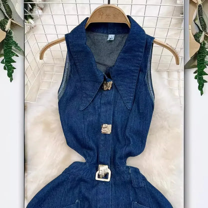 Detail shot of a stylish sleeveless denim dress for women with a refined turn-down collar and natural waistline, highlighting premium polyester fabric and exquisite A-line silhouette.