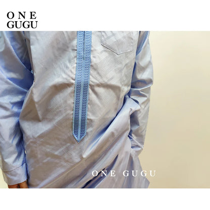 Luxurious close-up of the intricate jacquard basin decoration on the Premium Waterproof African set, blending traditional craftsmanship with modern fashion.