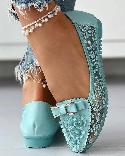 Chic and comfortable Women's Floral Embroidery Bowknot Loafers, designed for ultimate breathability, ideal for summer outings.