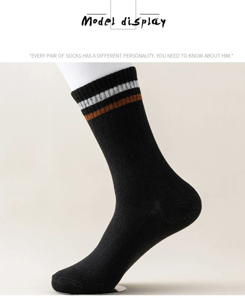 Elegant and durable winter sports socks for men, perfect for layering and enhancing your winter wardrobe.