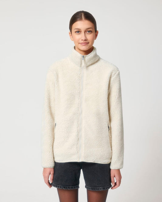 Elegant zip front closure of the eco-friendly sherpa jacket, showcasing its sophisticated design and comfort.