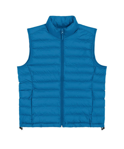 Sophisticated light puffer bodywarmer, emphasizing luxury and sustainability in women’s outerwear fashion.