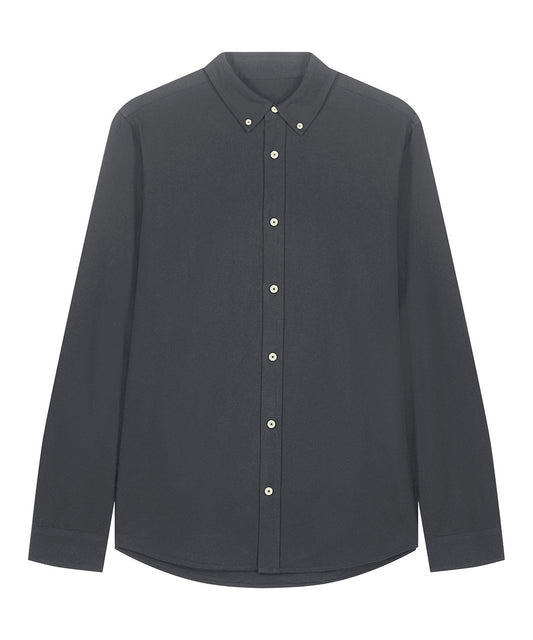 Elegant men's organic cotton Oxford long sleeve shirt in classic fit, showcasing a refined style and breathable fabric.