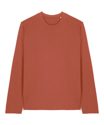 Luxury Organic Cotton Long Sleeve T-Shirt for Men in Medium Fit, showcasing versatile layering options.