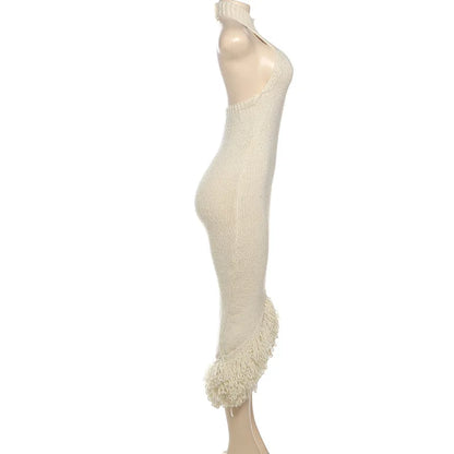 Stunning view of the bodycon silhouette of CM.YAYA Women’s Dress, featuring intricate tassel detailing for a chic evening look.