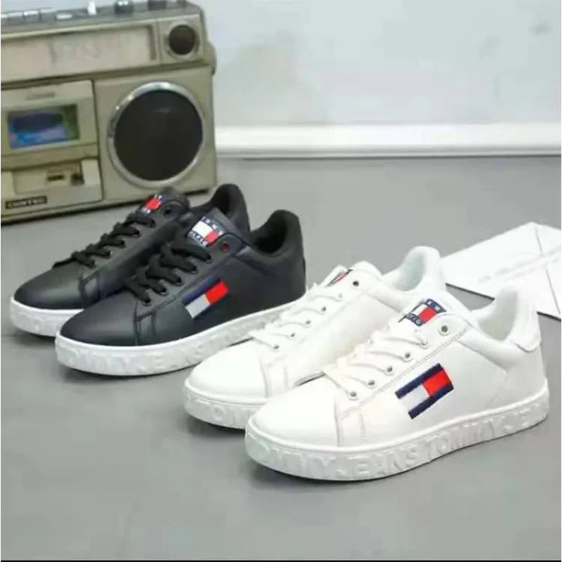 Versatile knee-high Chelsea cowboy boots for women, featuring a traditional design with contemporary flair, perfect for spring and autumn wear.