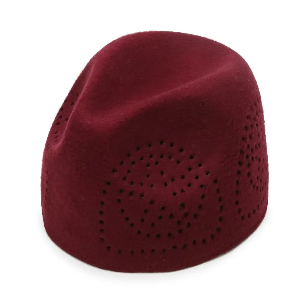 Elegant green Eid prayer cap for men and women, featuring a sophisticated geometric design, perfect for formal and casual occasions.