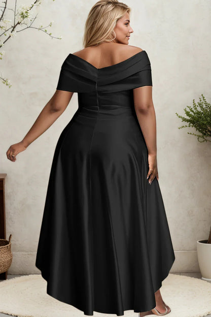 High waist elegant evening gown in solid black, showcasing a flattering silhouette ideal for middle-aged women at upscale events.