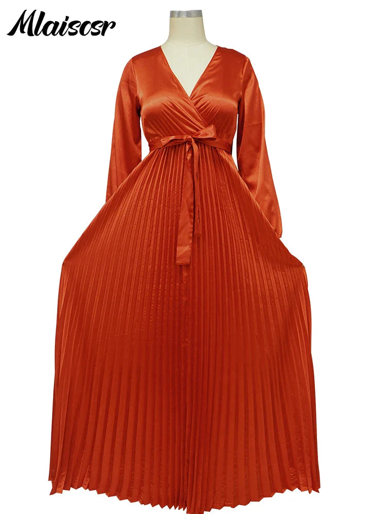 Elegant display of the Mlaiscsr Women's Pleated Swing Dress in a solid colour, exemplifying sophistication for weddings and formal gatherings.