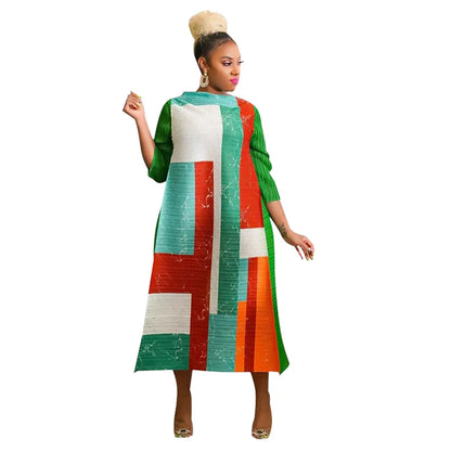 Beautifully crafted African Plus Size Dress with a chic O-Neck and 3/4 sleeves, embodying traditional Dashiki style for the modern woman.